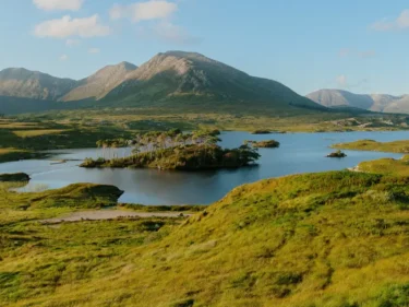 Inagh Valley and Derryclare Lough